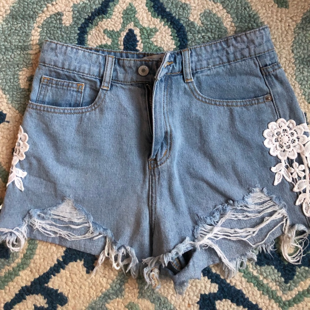 Super cute denim shorts